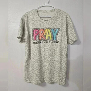 Womens short sleeve graphic tee!